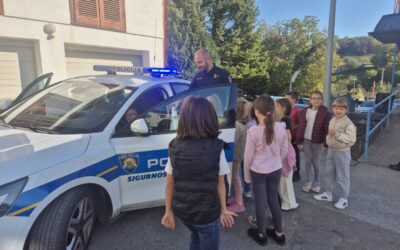 Prvašići u posjetu Policijskoj postaji Klanjec
